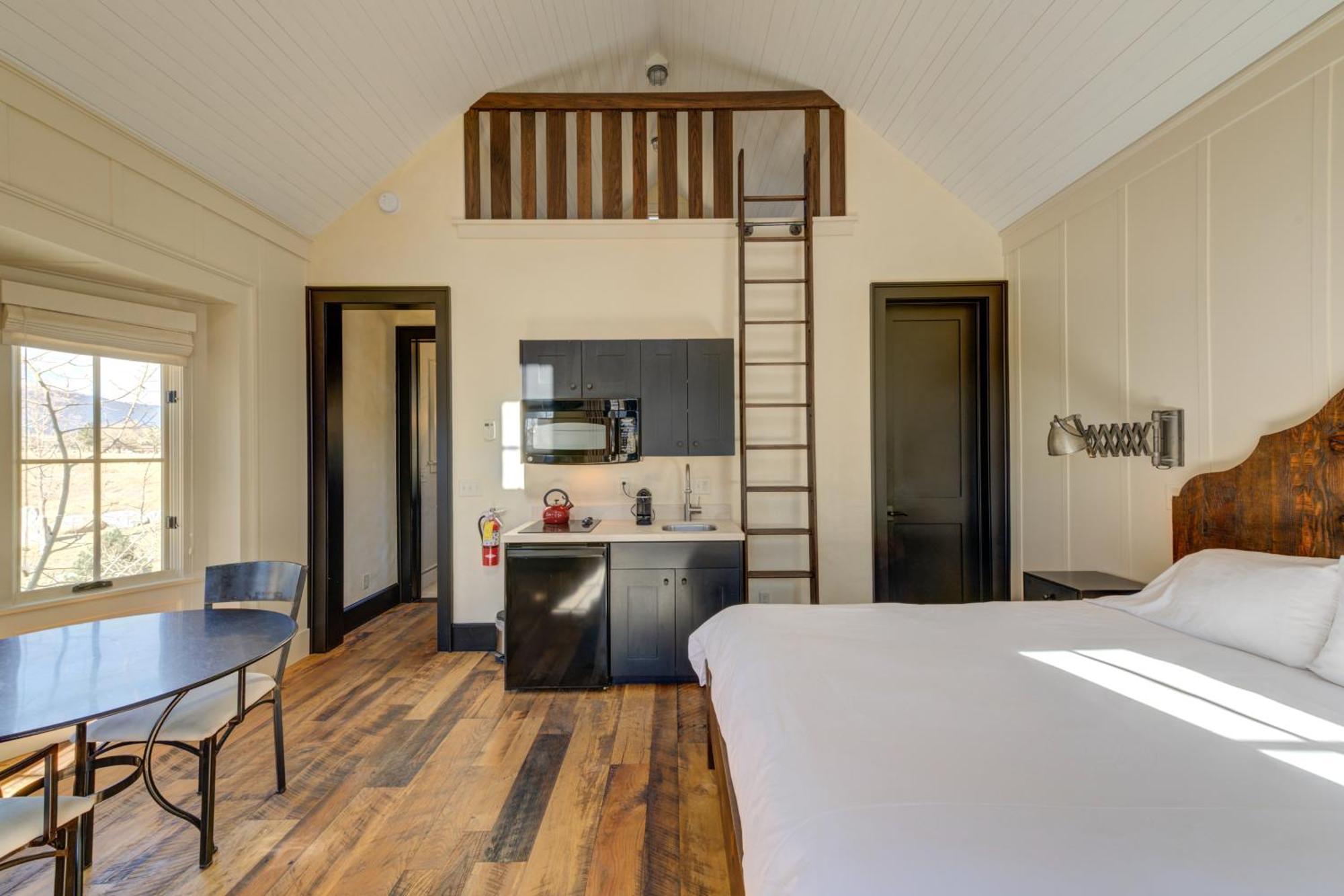 South Main Residences By Surf Hotel Буена Виста Екстериор снимка